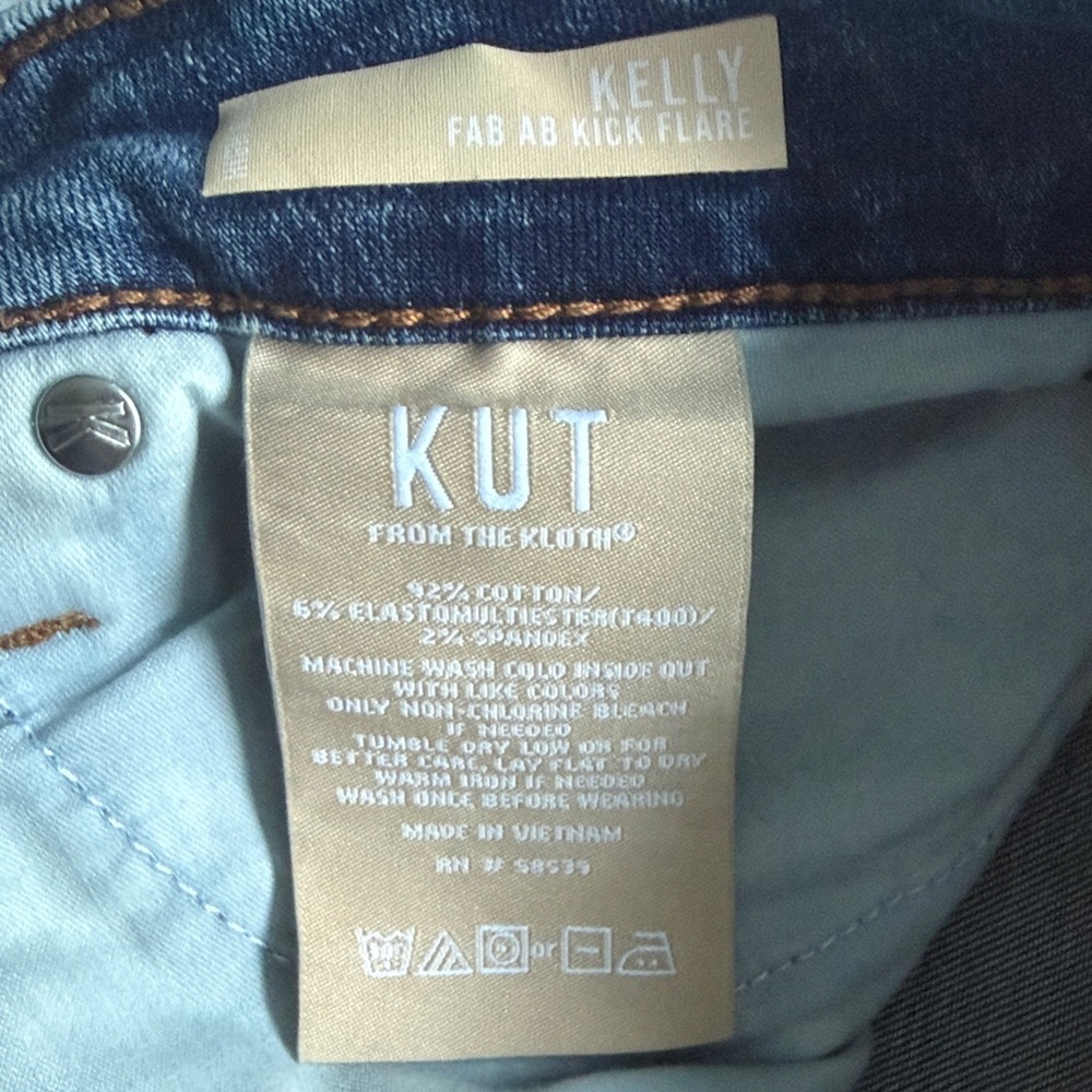 Kut from the Kloth Jeans in Blue - Picture 4 of 7